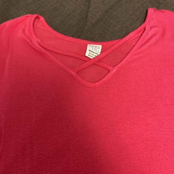 Maternity Top with side Rooching. - Picture 2 of 4